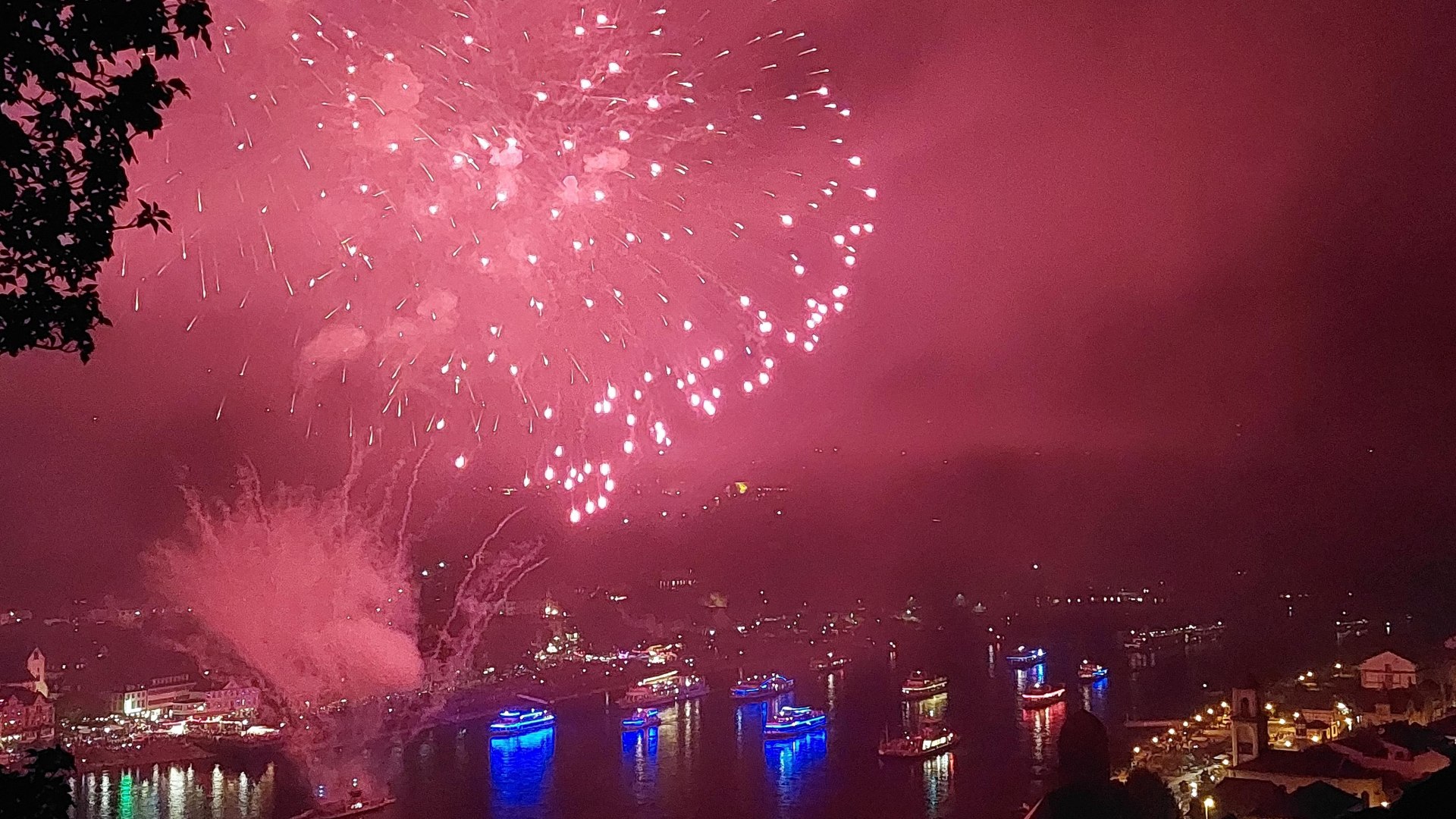 Rhein in Flammen 2025 | © Quelle Loreley Touristik GmbH Rhein in Flammen 2025 | © Quelle Loreley Touristik GmbH