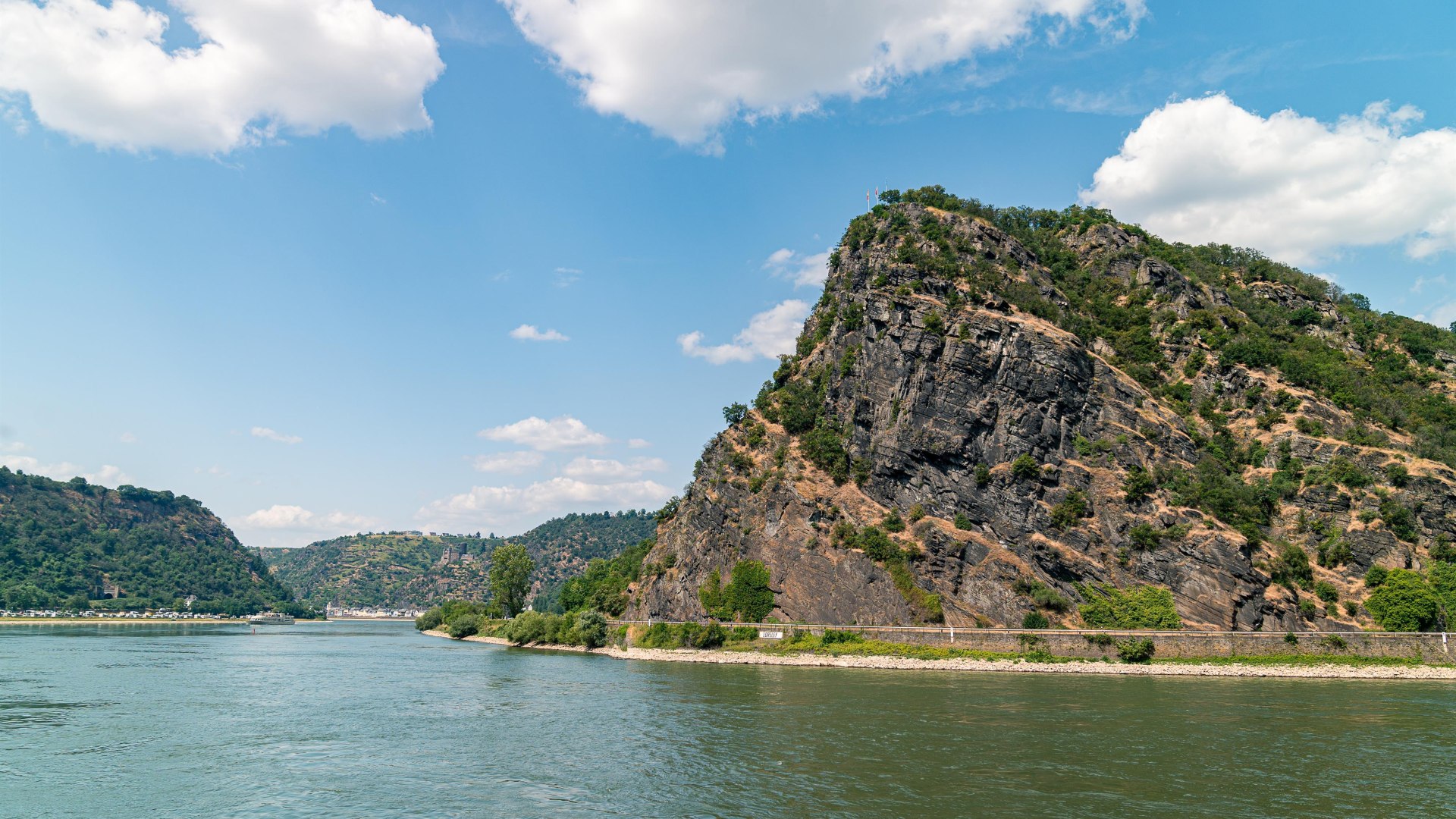Loreleyfelsen bei St. Goarshausen Loreleyfelsen bei St. Goarshausen