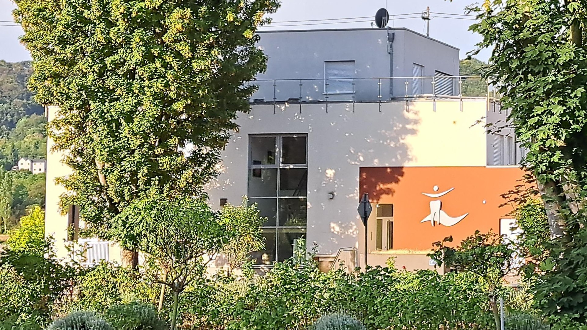 Zahnarzt Tresselt Reuter | © Birgit Biller Zahnarzt Tresselt Reuter | © Birgit Biller