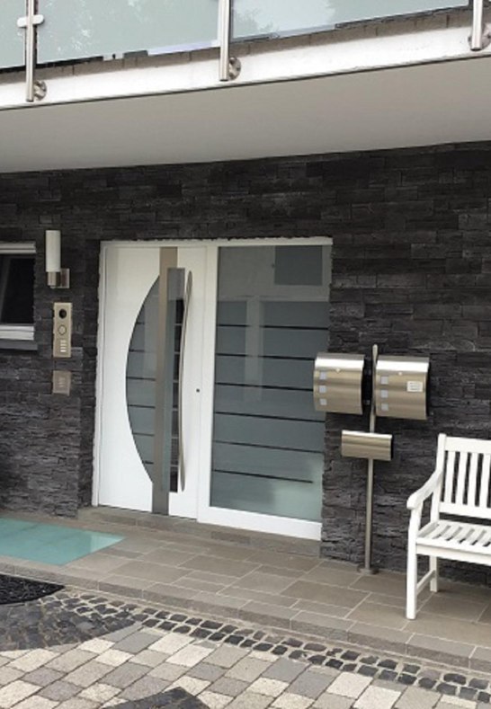 Eingang | &copy; Dillenberger