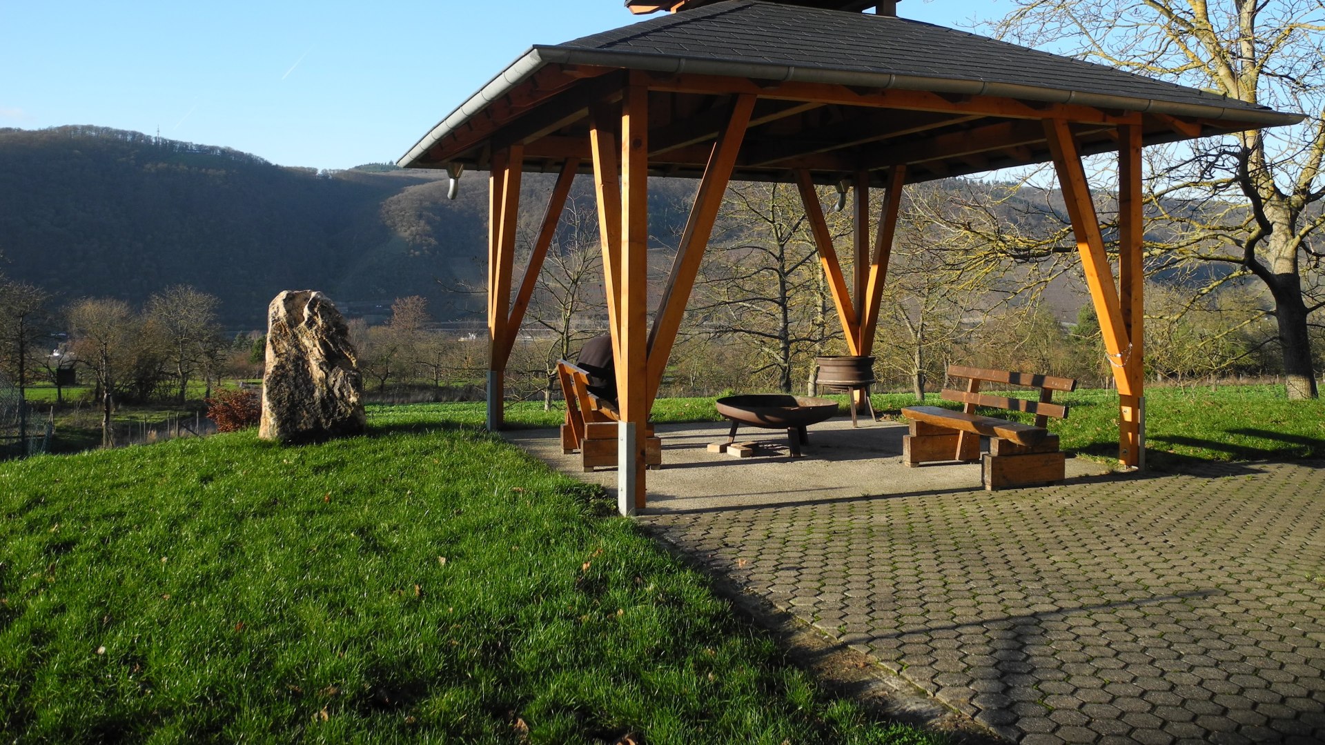 Grillplatz Filsen | &copy; Caroline Taunt