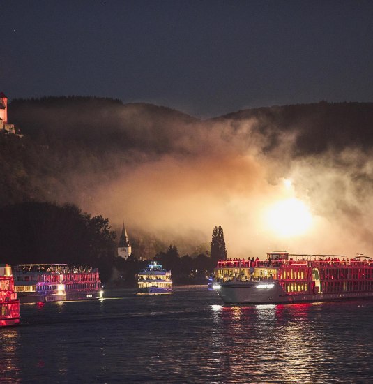 Rhein-in-Flammen-Rhens | &copy; Marco Rothbrust